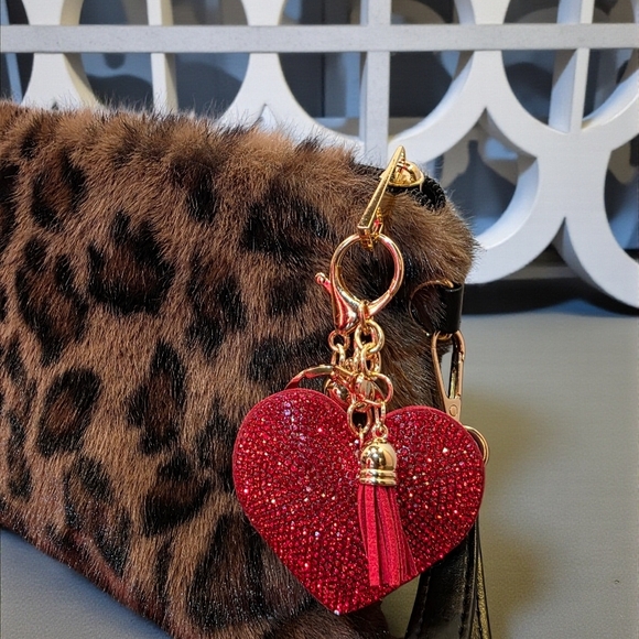 Faux Leopard Print Clutch Bag by Jane and Berry & Red Heart Charm Keychain NWT - Picture 2 of 5